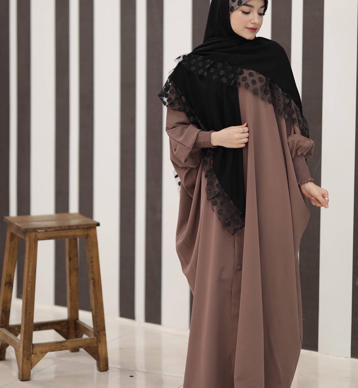 عبا آرامش در رنگ بندي