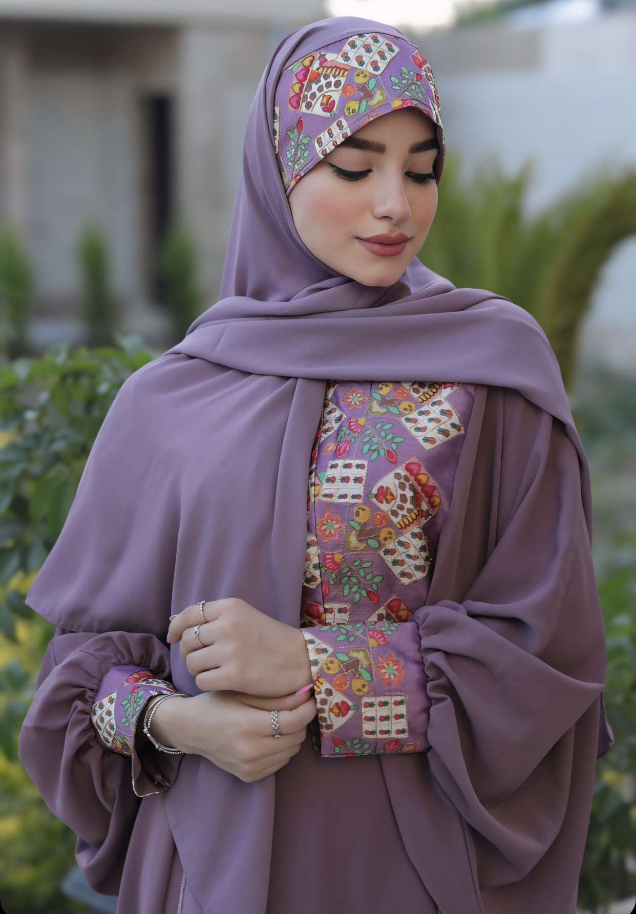 عبا سوزن دوزي در رنگبندي