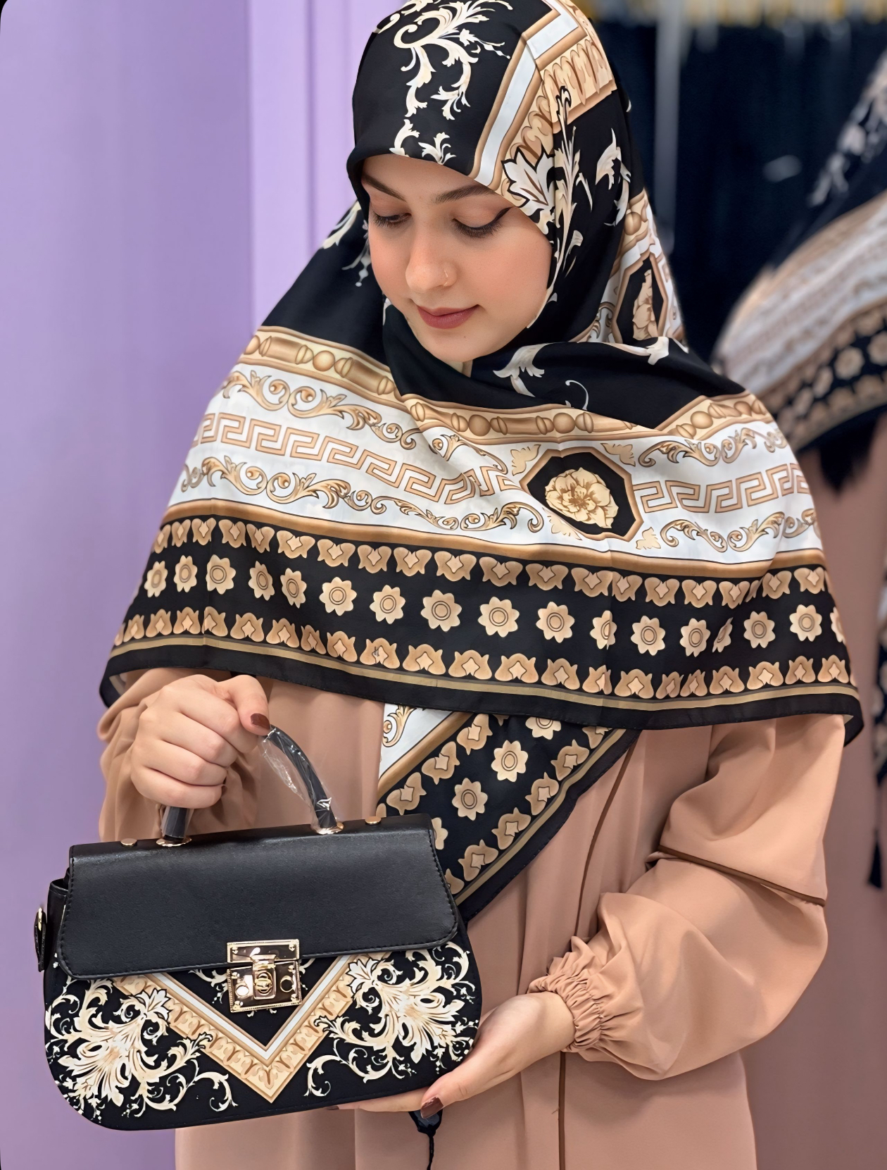 مشکی کرم