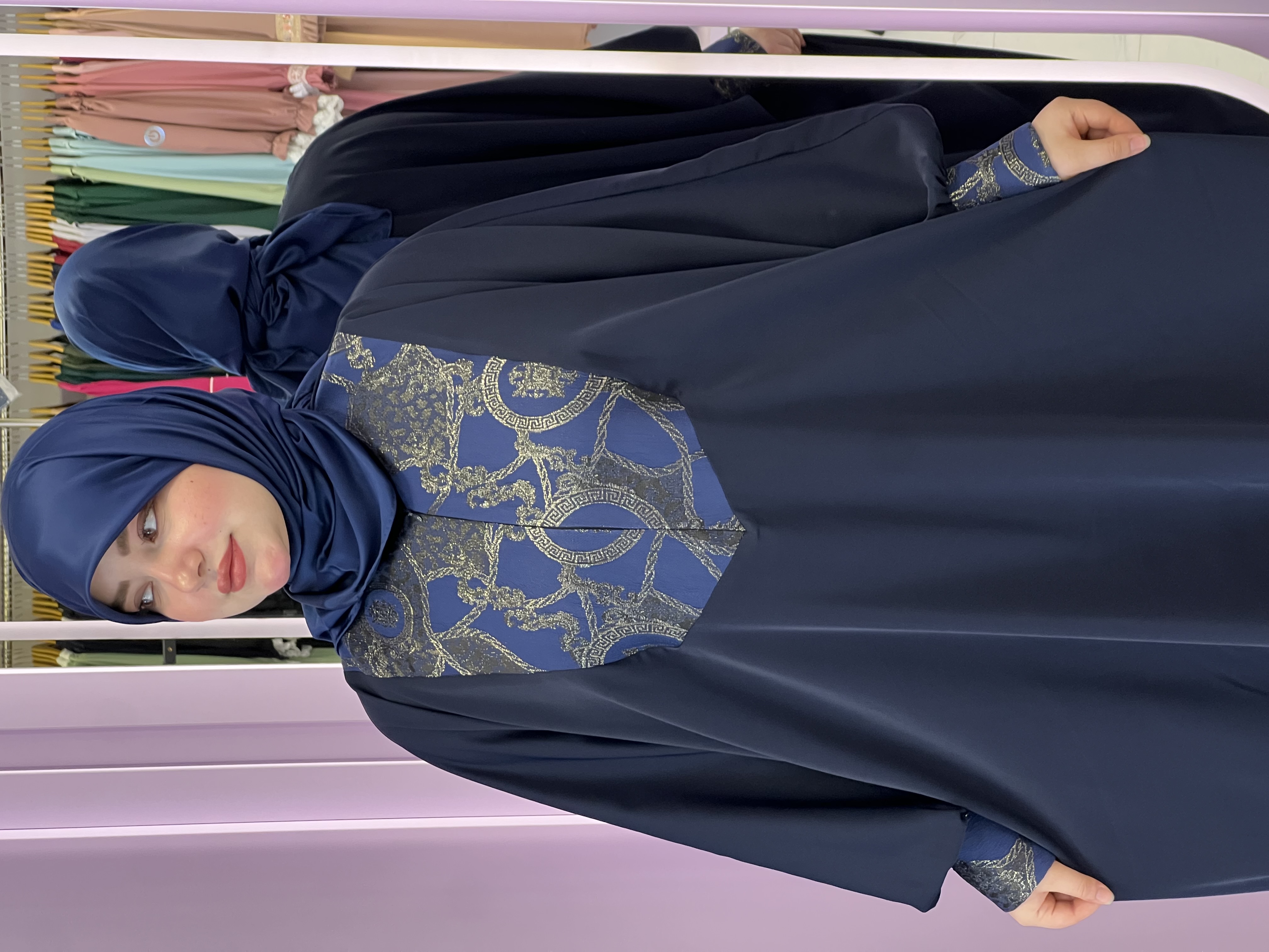 عبـــا ثــُريـــا